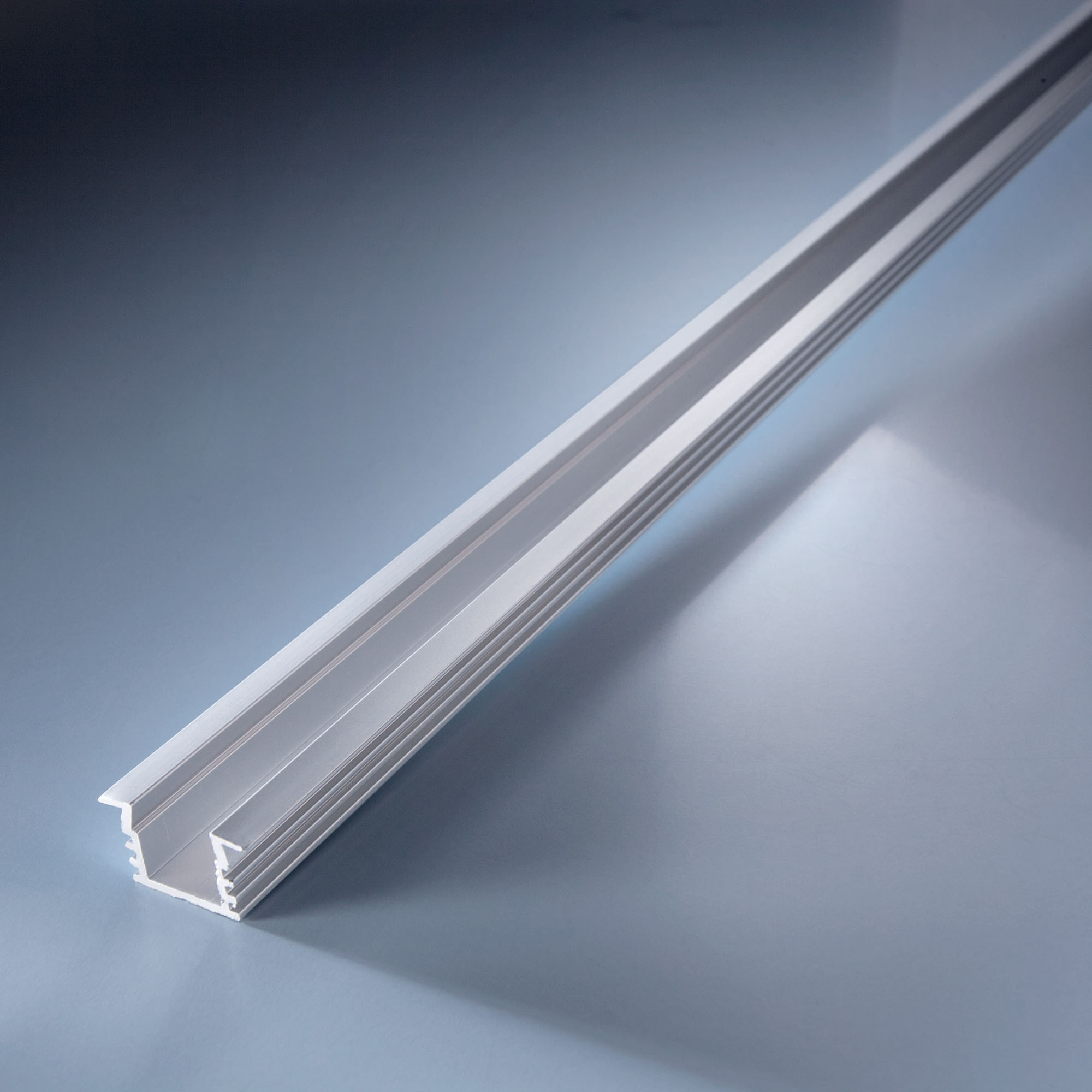 Perfil de aluminio Aluflex profundo para tiras LED flexibles 102cm