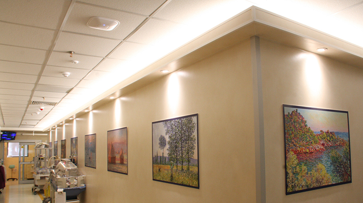 Proyecto con tiras LED Lumiflex: Iluminación de la sala del Hospital de Niños, las 24 horas del día, los 7 días de la semana