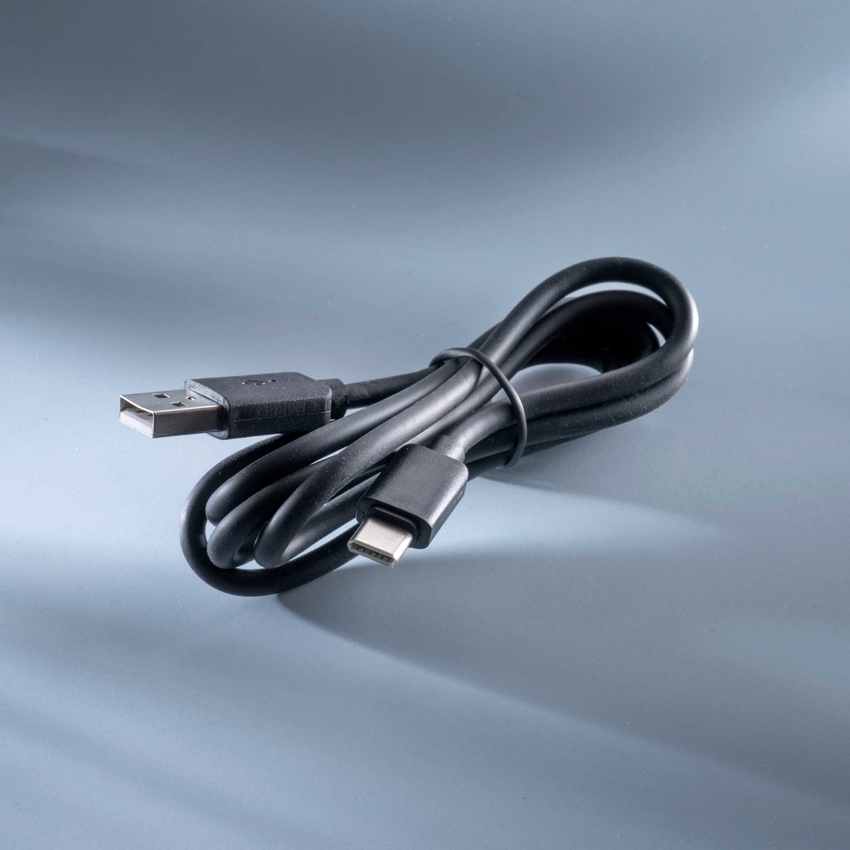 Cable USB-C a USB-A negro 1m para Conext 