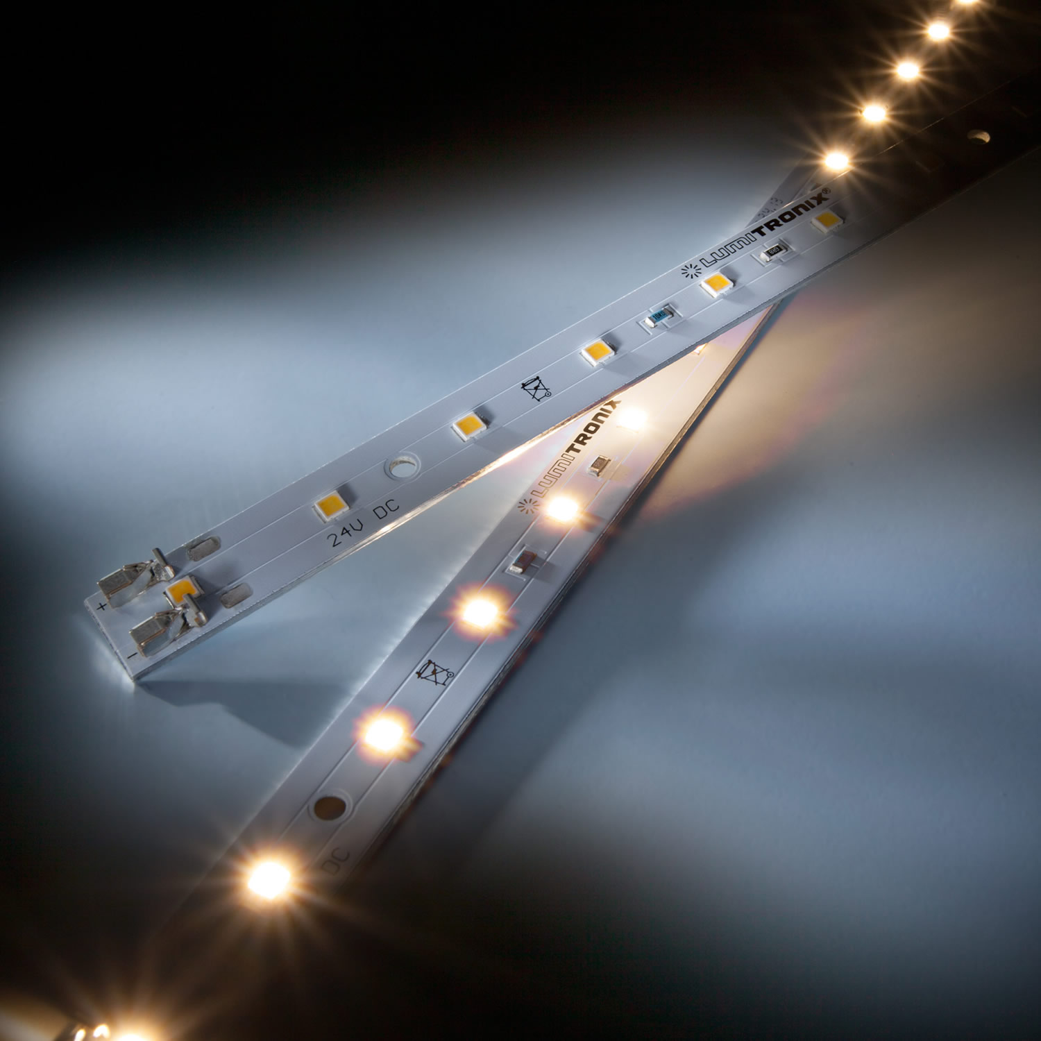 Maxline-14-3080 Nichia tira LED blanco puro 4000K 870lm 350mA 14 LEDs módulo 28cm (3108lm/m 26W/m)