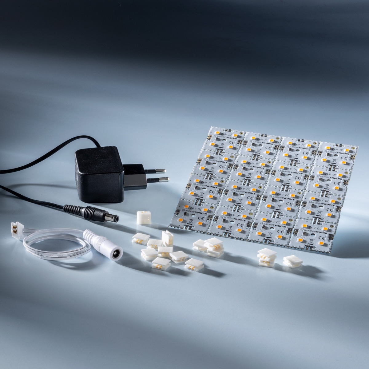Plug&amp;Play Starter-Set 16x Nichia LED Backlight Module MatrixMini 4 LEDs 24V Blanco 2700K 1088lm y 7.6W 12x12cm total con driver y cables